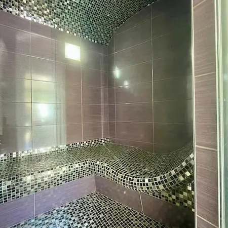 Villa Avec Piscine Et Jacuzzi A Ajaccio Ajaccio (Corsica)