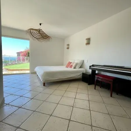 Villa Avec Piscine Et Jacuzzi A Ajaccio