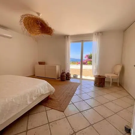 Avec Piscine Et Jacuzzi A Ajaccio