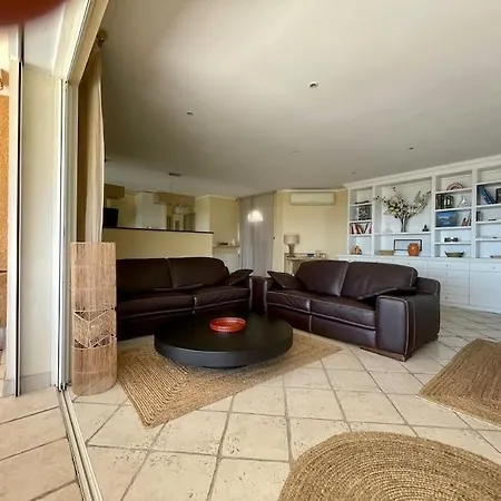 Villa Avec Piscine Et Jacuzzi A Ajaccio Ajaccio (Corsica)