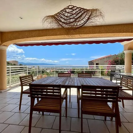 Avec Piscine Et Jacuzzi A Ajaccio